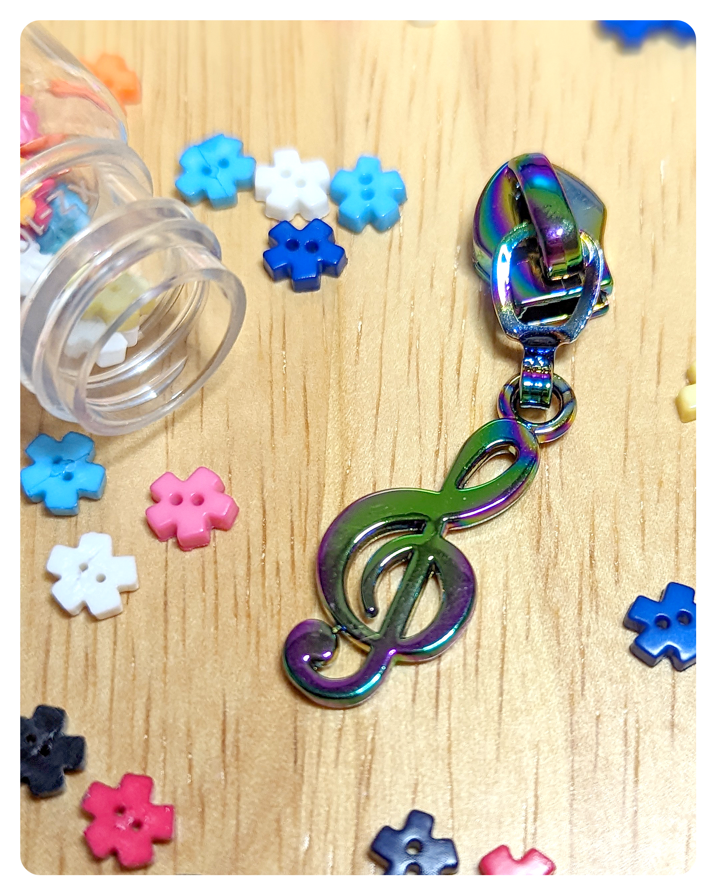 Size #5 Nylon Zipper Pull - Treble Clef