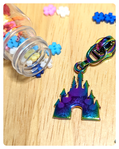 Size #5 Nylon Zipper Pull - Princess' Castle