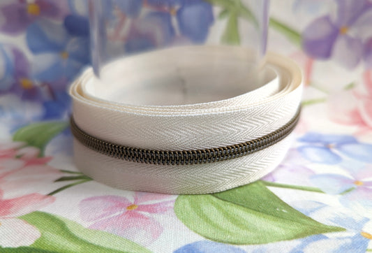 #3 Cream Zipper Tape