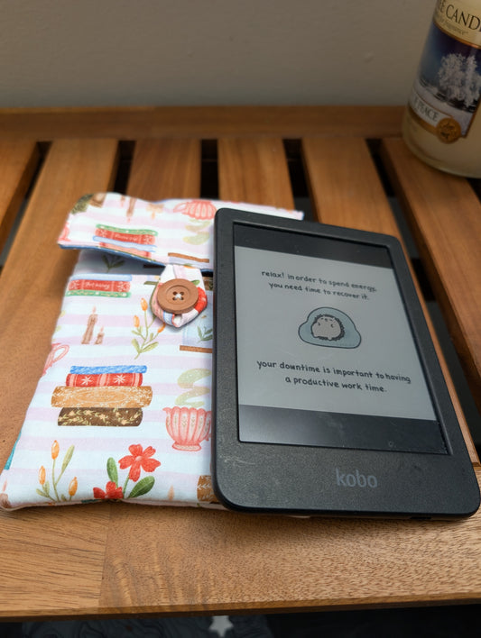 eBookworm ereader Pouch - The OG