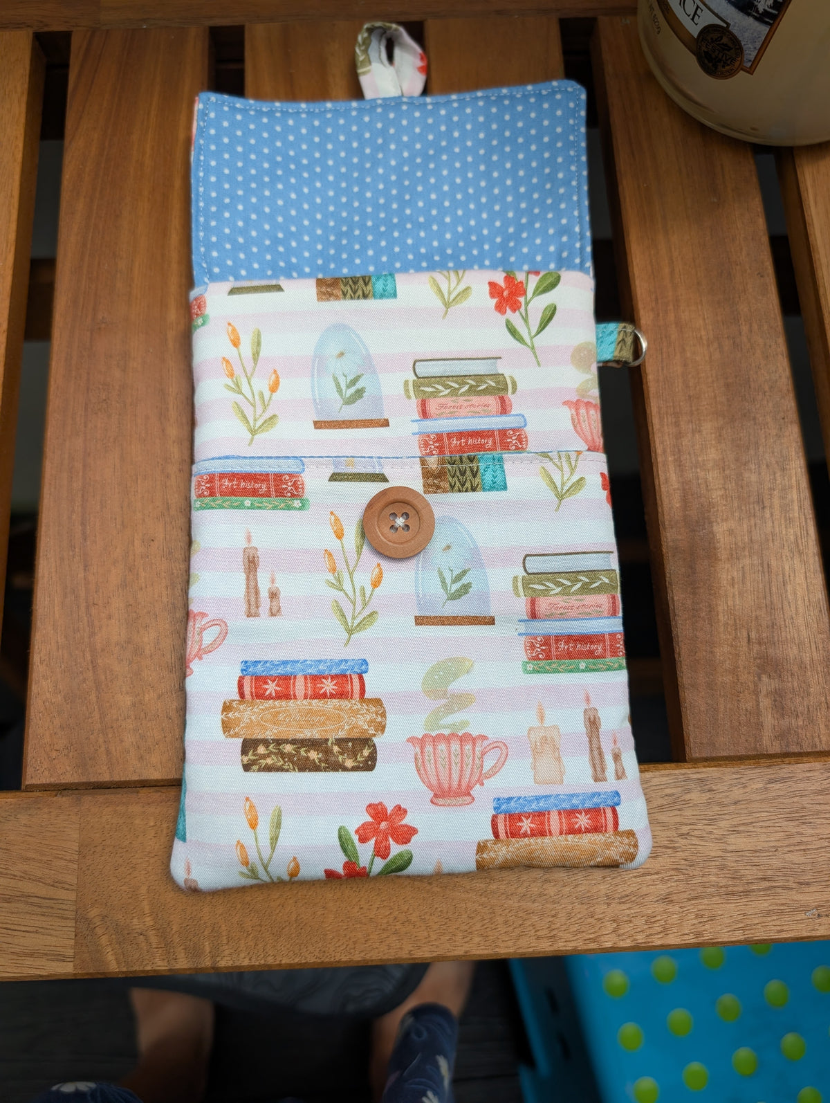 eBookworm ereader Pouch - The OG
